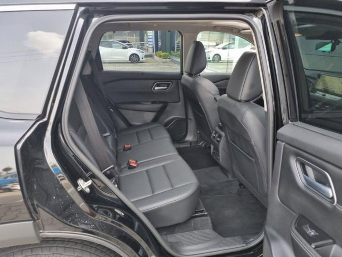 Nissan X-Trail 1.5 mhev Tekna 2wd xtronic 7p.ti (14)
