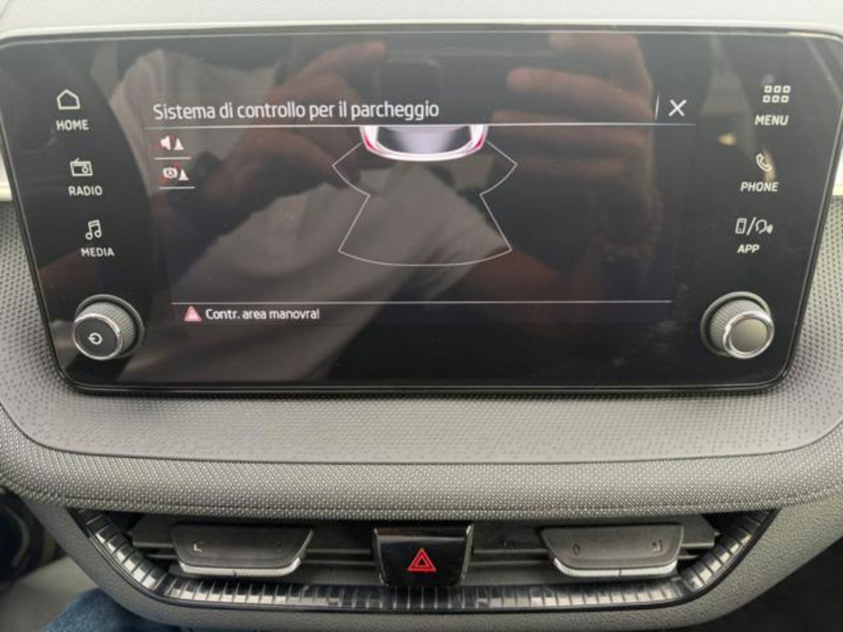Skoda Fabia 1.0 tsi evo Style 115cv dsg (9)