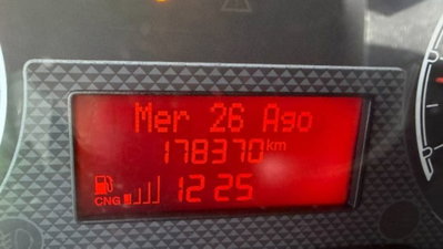 Fiat Qubo 1.4 8V 77 CV Active Natural Power (7)