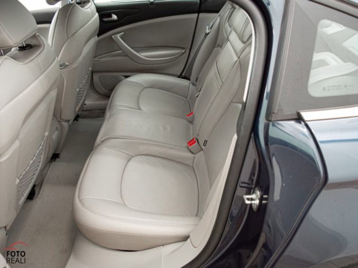 Citroen C5 2.0 HDi 163 aut. Executive (11)