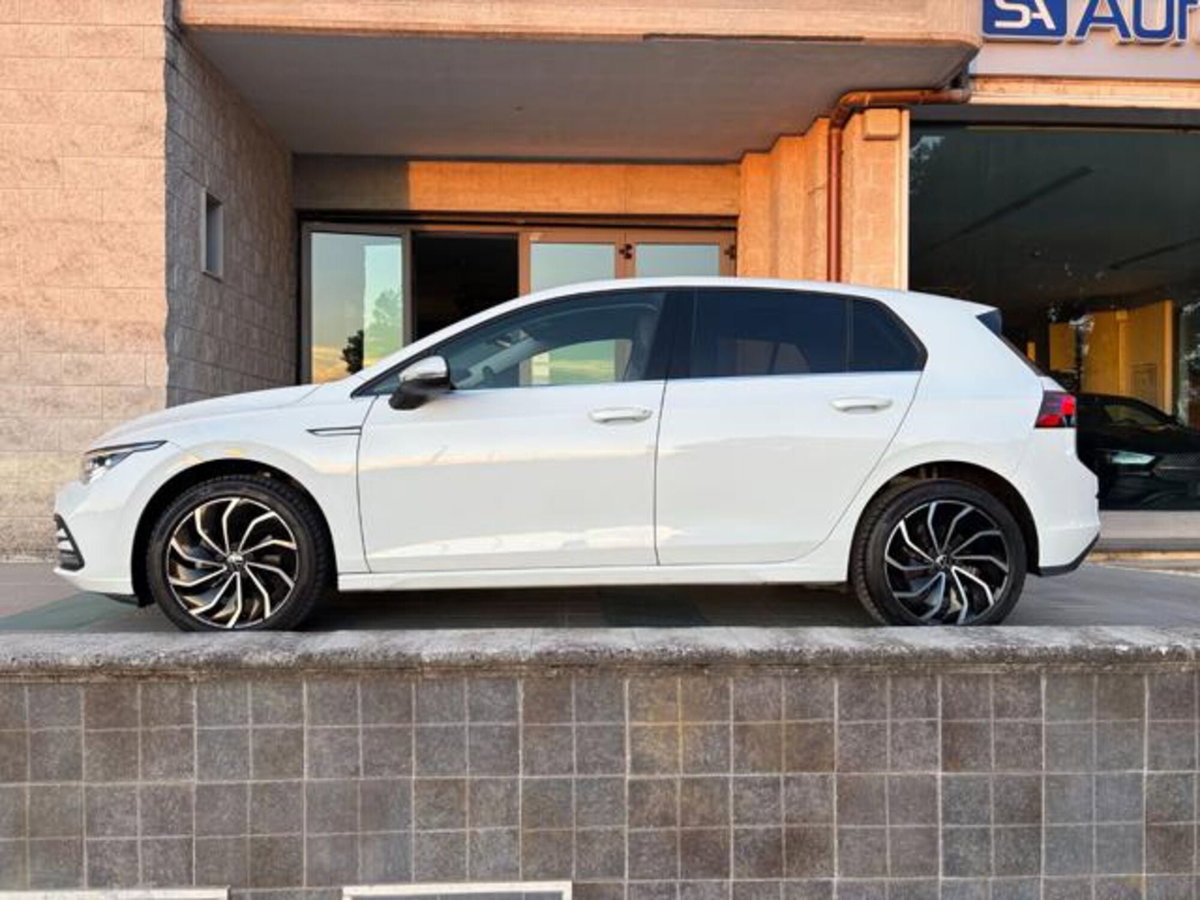 Volkswagen Golf Variant 2.0 TDI SCR DSG Life (8)