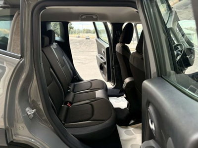 Jeep Renegade 1.6 Mjt 130 CV Limited (11)