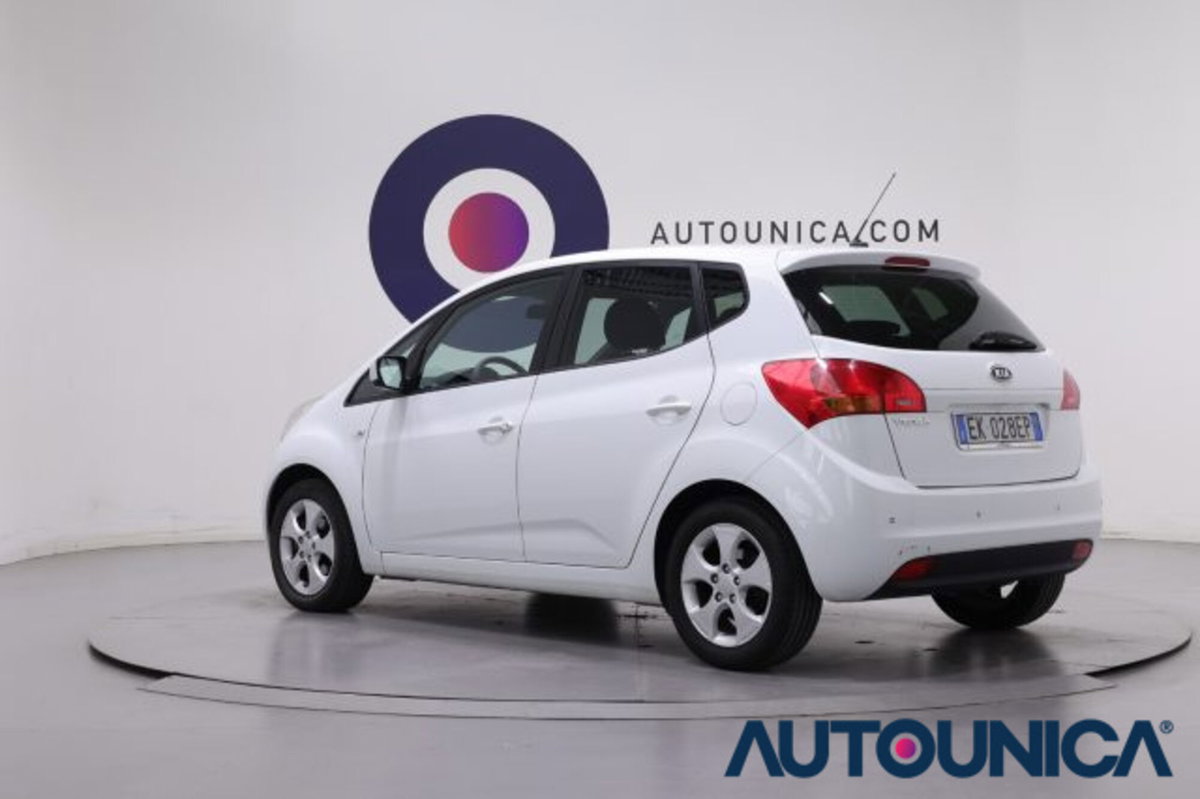 Kia Venga 1.4 CVVT LX Easy (17)