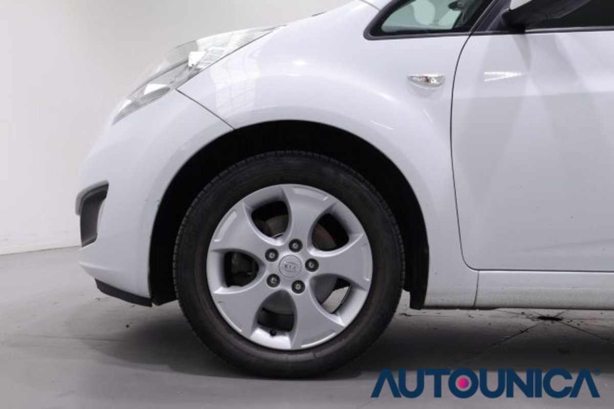Kia Venga 1.4 CVVT LX Easy (18)