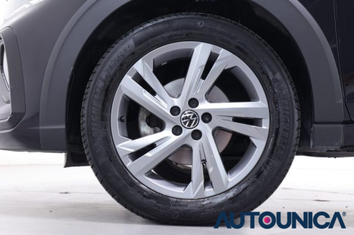 Volkswagen Taigo 1.0 TSI 110 CV DSG R-Line (14)