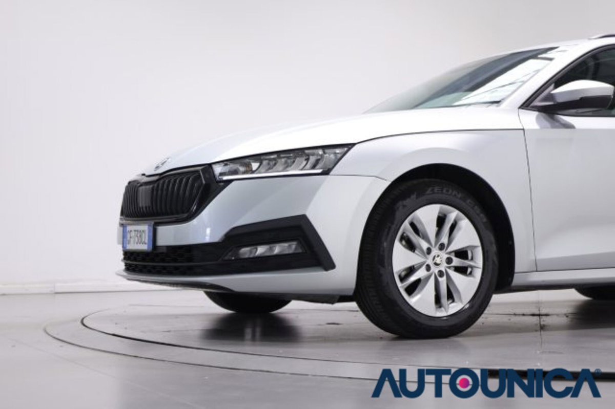 Skoda Octavia Station Wagon 1.0 e-TEC DSG Wagon Style (12)