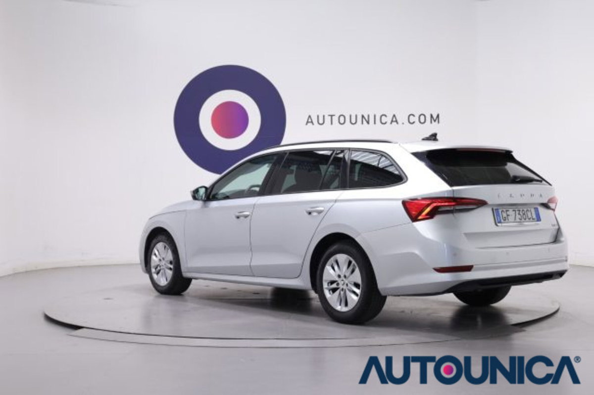Skoda Octavia Station Wagon 1.0 e-TEC DSG Wagon Style (17)