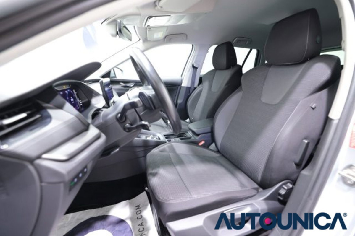 Skoda Octavia Station Wagon 1.0 e-TEC DSG Wagon Style (6)