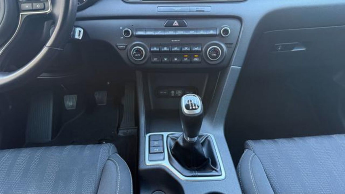 Kia Sportage 1.7 CRDI 2WD Class (12)