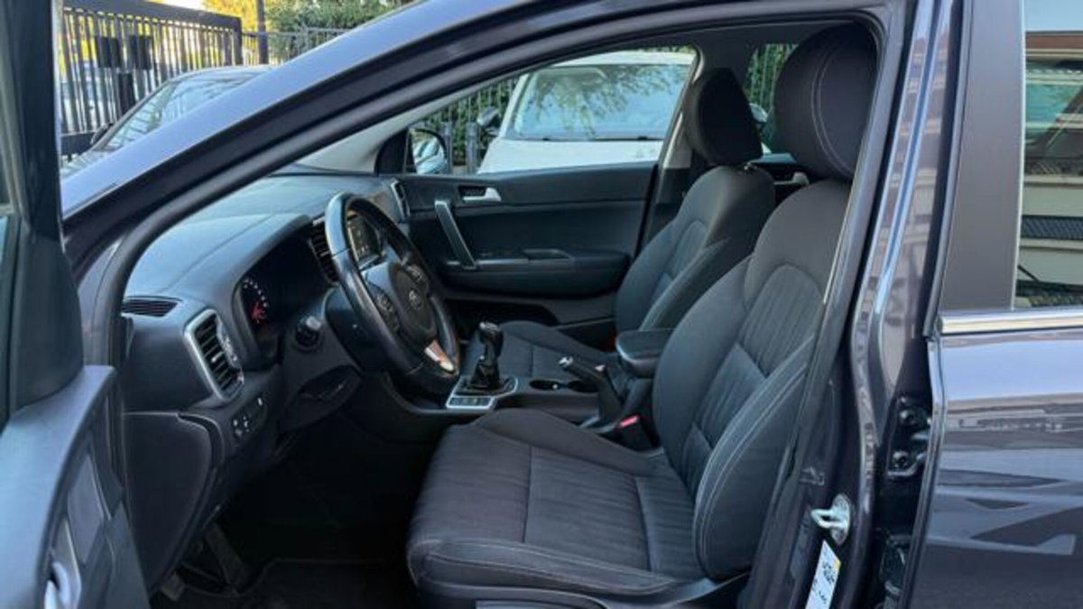 Kia Sportage 1.7 CRDI 2WD Class (13)