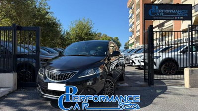 Lancia Ypsilon 1.0 FireFly 5 porte S&S Hybrid Ecochic A. Ferretti usata