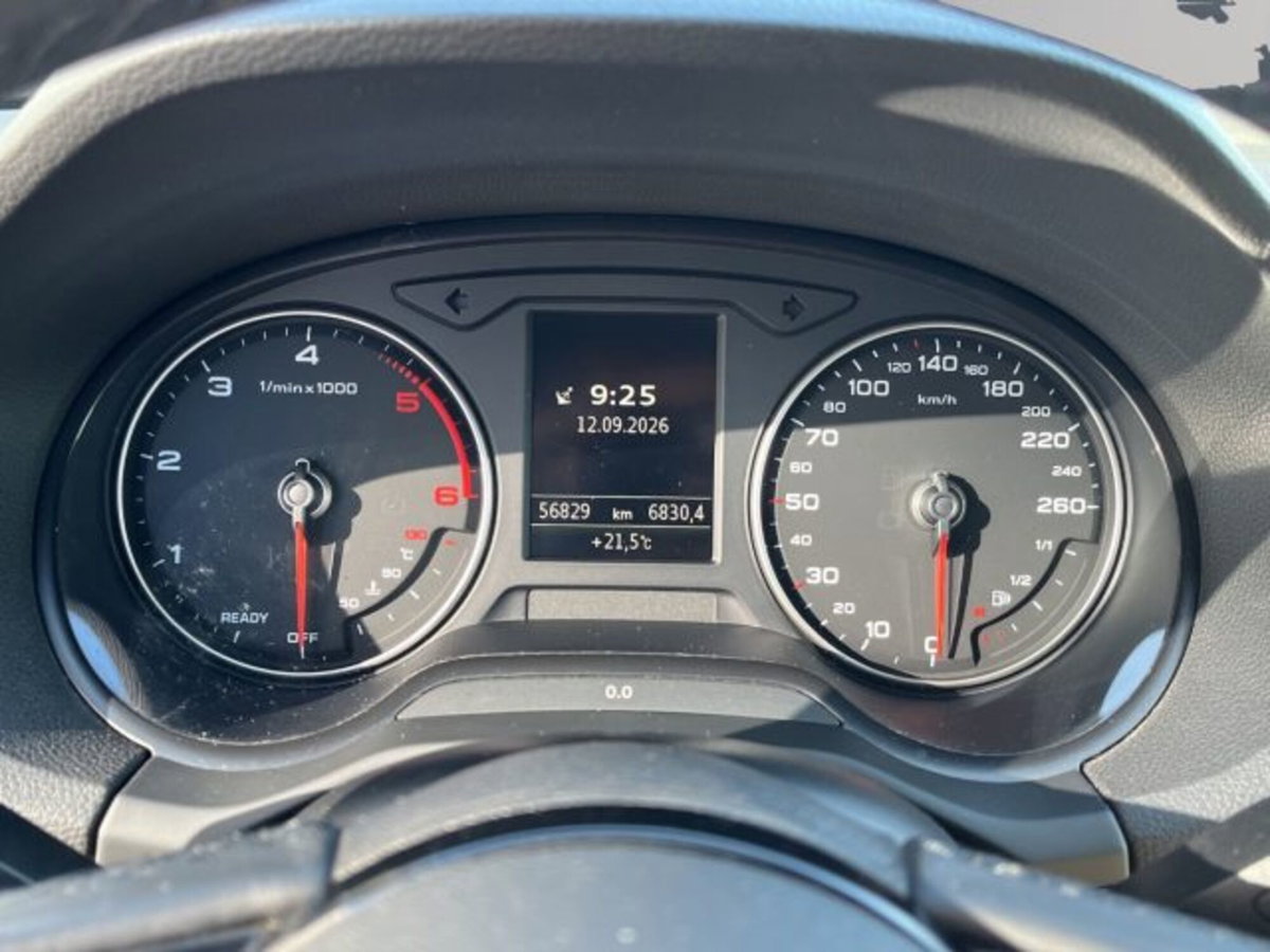 Audi Q2 Q2 30 TDI S tronic Business (12)