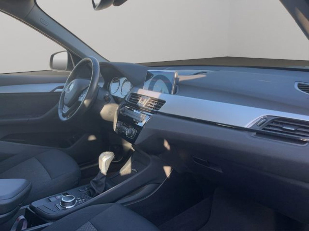 BMW X1 xDrive25e Business Advantage (9)