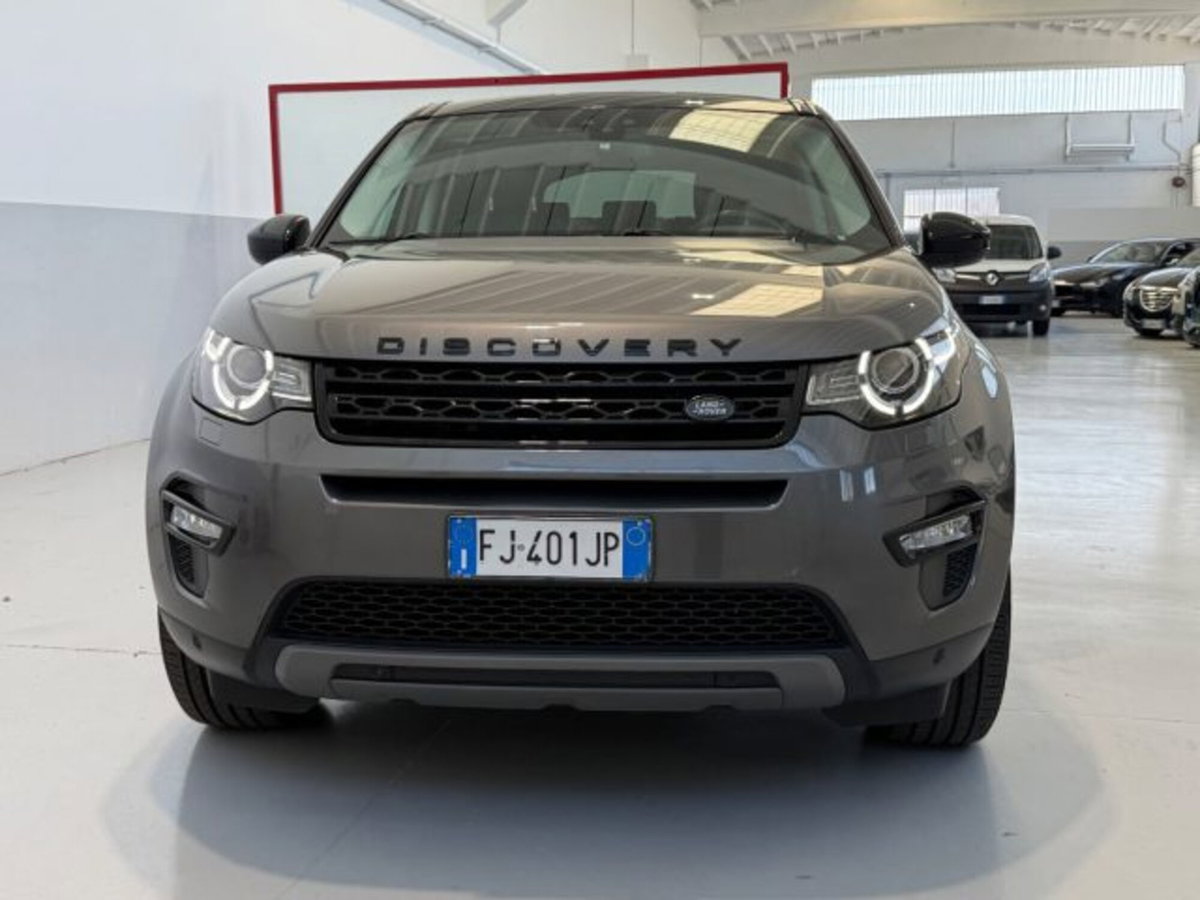 Land Rover Discovery Sport 2.0 TD4 150 CV HSE (2)