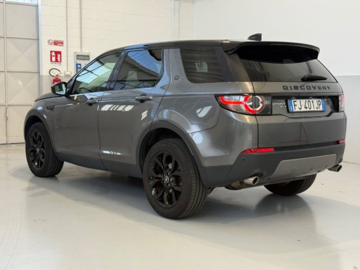Land Rover Discovery Sport 2.0 TD4 150 CV HSE (7)