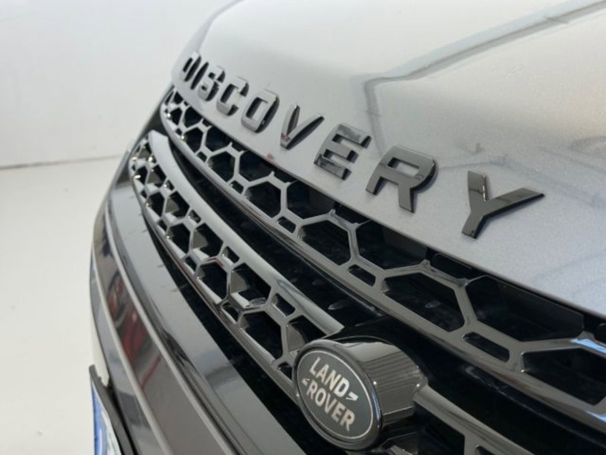 Land Rover Discovery Sport 2.0 TD4 150 CV HSE (9)
