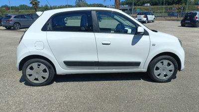 Renault Twingo 1.0 SCe Live (9)