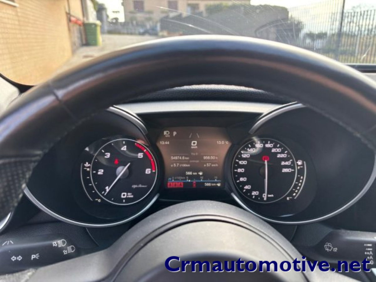 Alfa Romeo Giulia 2.2 Turbodiesel 160 CV AT8 Sprint (8)