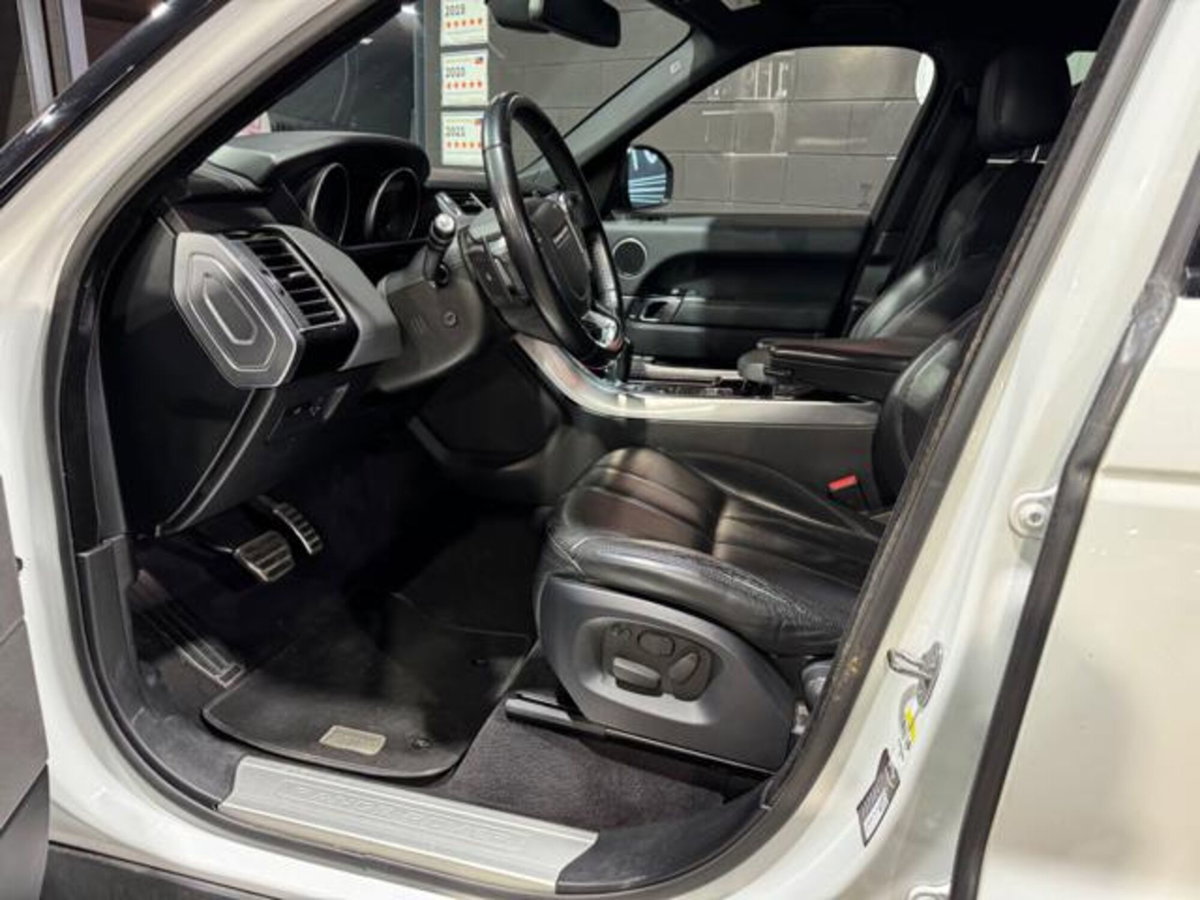 Land Rover Range Rover Sport 3.0 SDV6 Autobiography (11)