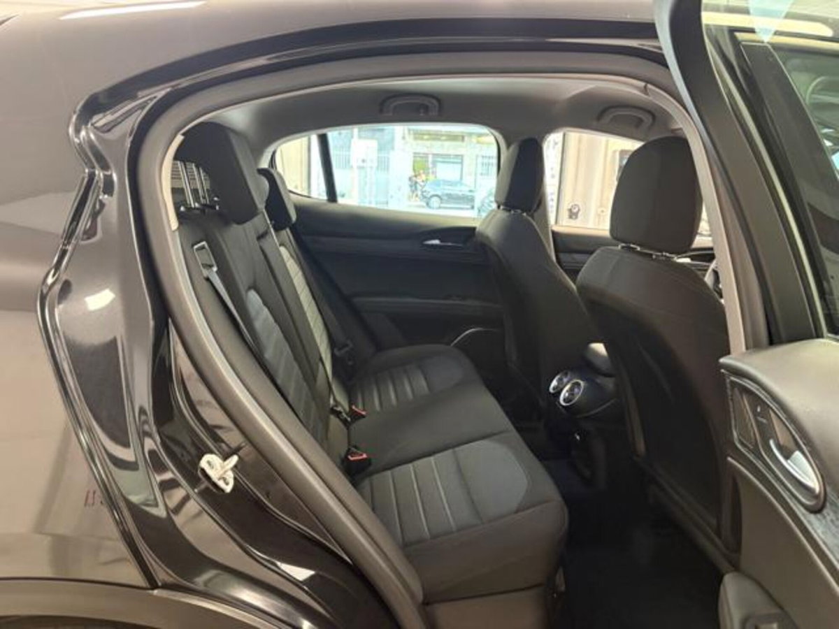 Alfa Romeo Stelvio Stelvio 2.2 Turbodiesel 160 CV AT8 RWD Super Business (16)