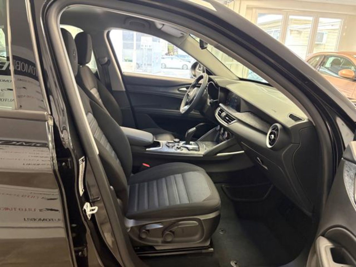 Alfa Romeo Stelvio Stelvio 2.2 Turbodiesel 160 CV AT8 RWD Super Business (17)