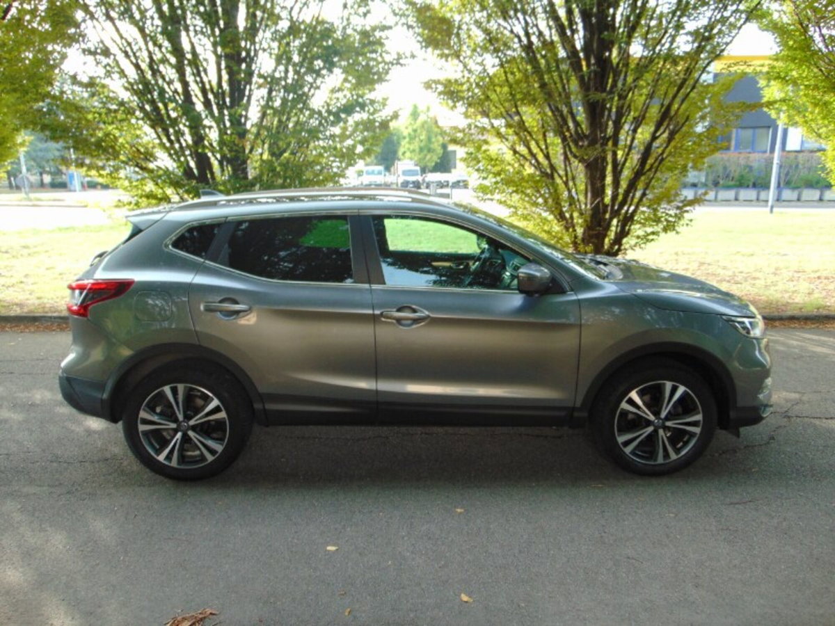Nissan Qashqai 1.2 DIG-T N-Connecta (10)