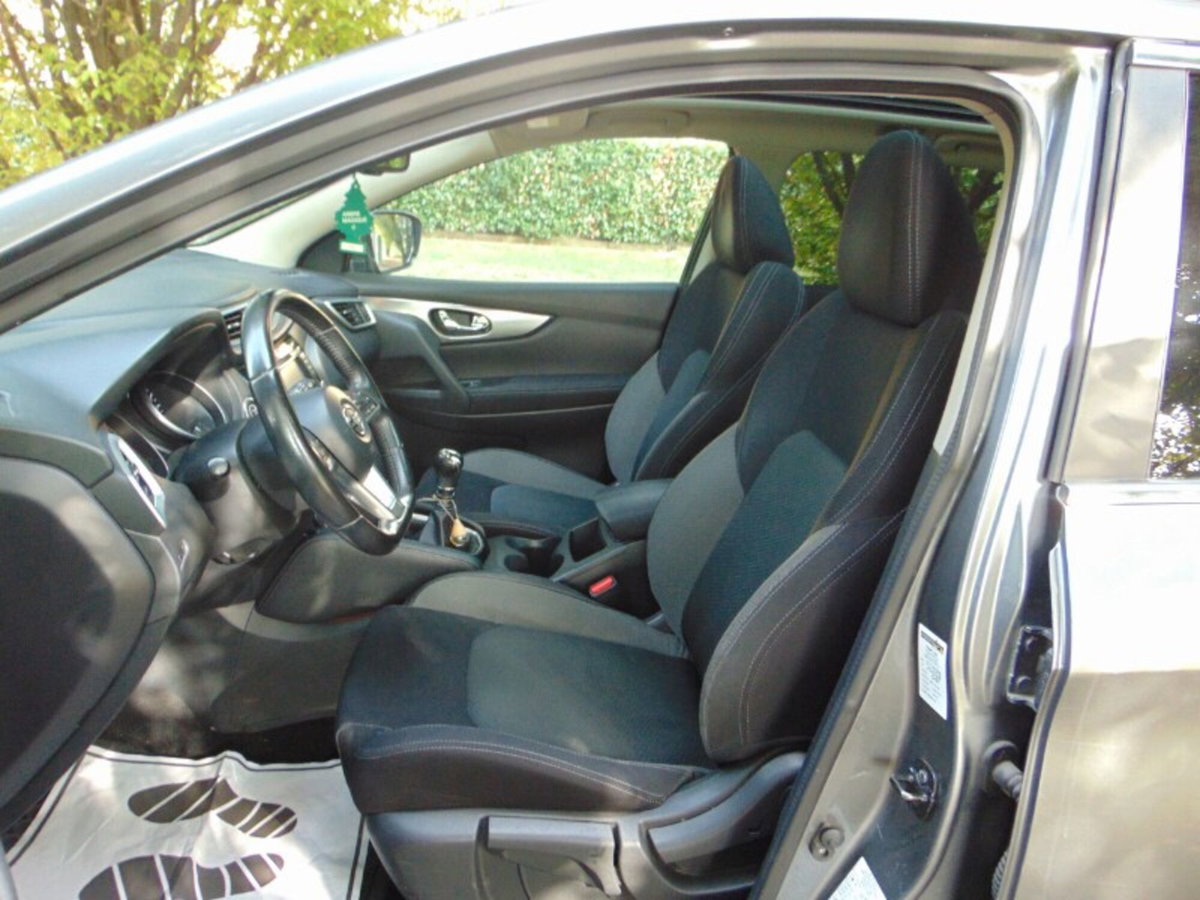 Nissan Qashqai 1.2 DIG-T N-Connecta (16)