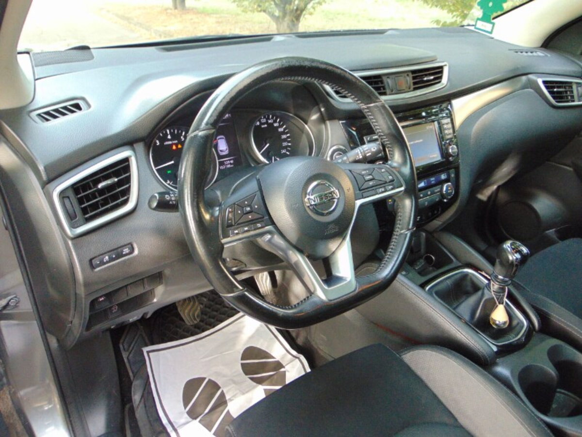 Nissan Qashqai 1.2 DIG-T N-Connecta (18)