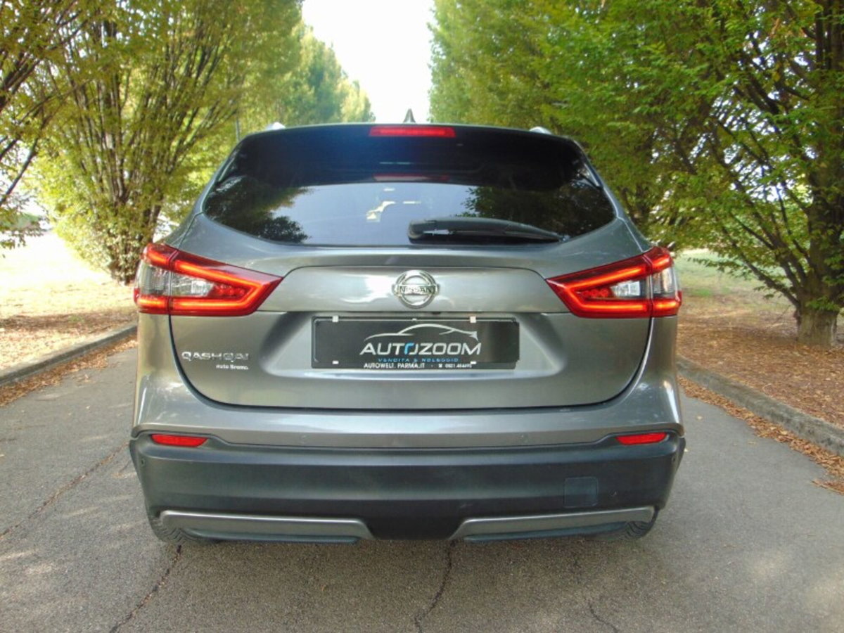 Nissan Qashqai 1.2 DIG-T N-Connecta (6)