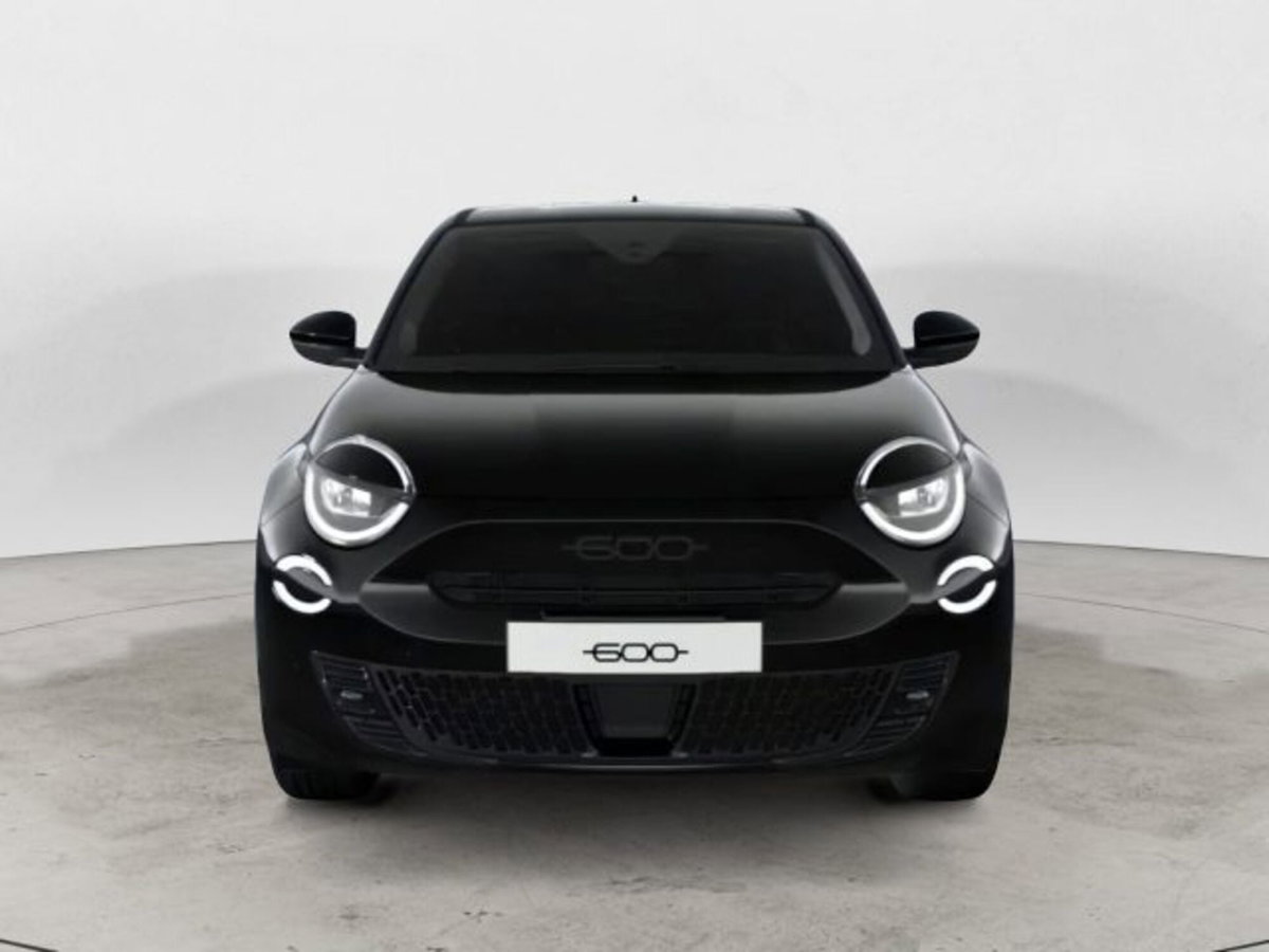 Fiat 600 1.2 hybrid Sport 145cv auto (2)