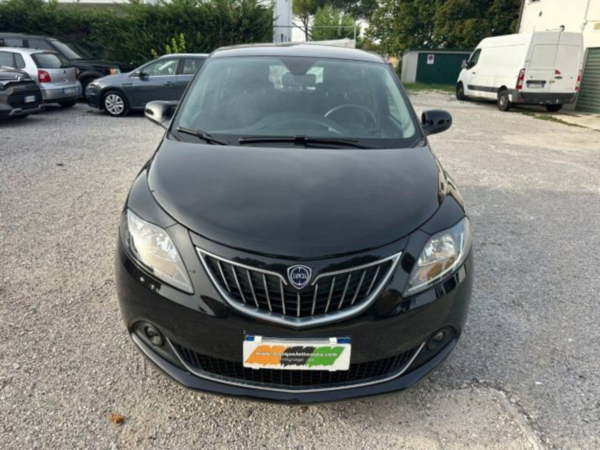 Lancia Ypsilon 1.0 FireFly 5 porte S&S Hybrid Gold Plus (12)