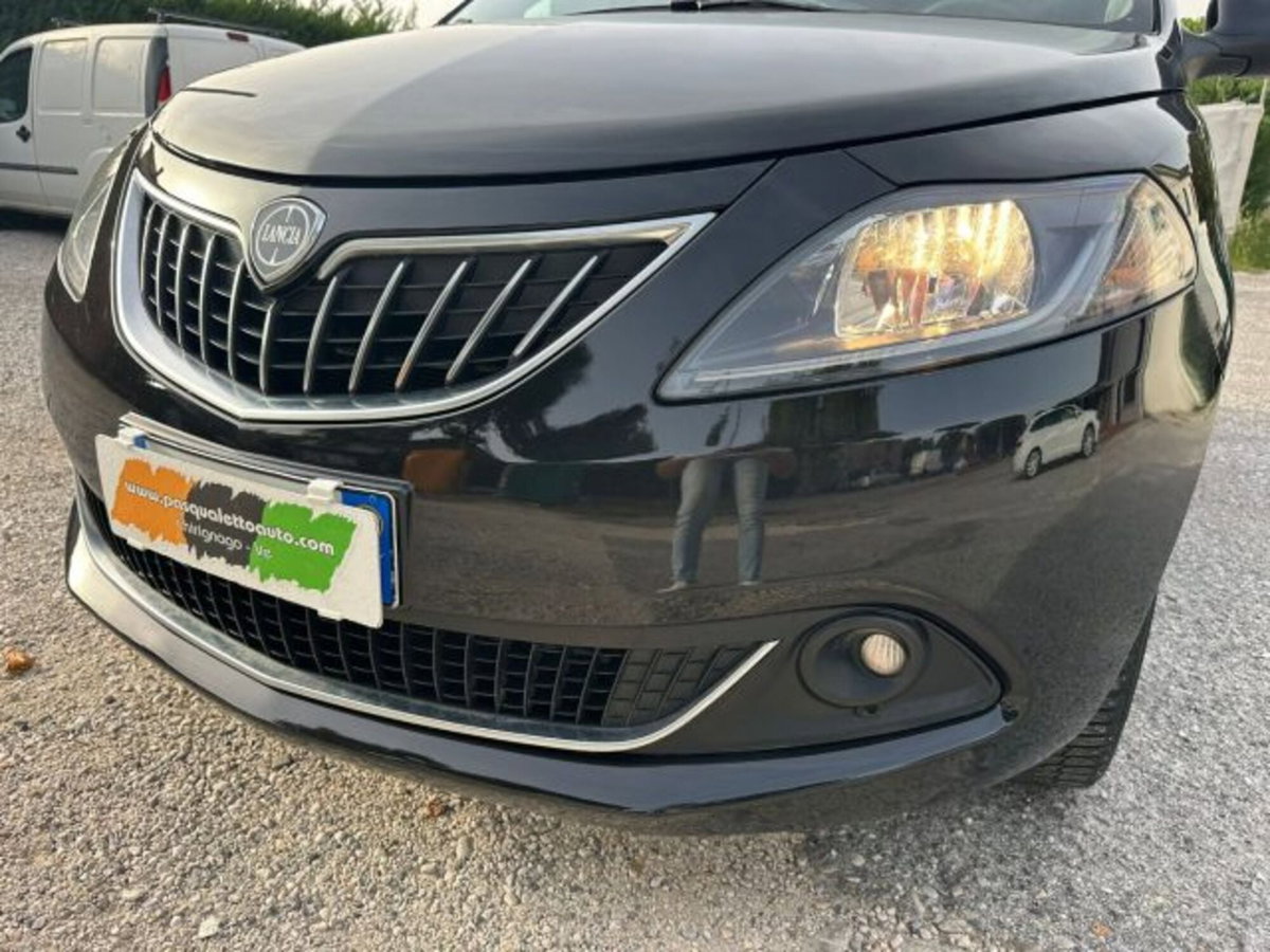 Lancia Ypsilon 1.0 FireFly 5 porte S&S Hybrid Gold Plus (16)