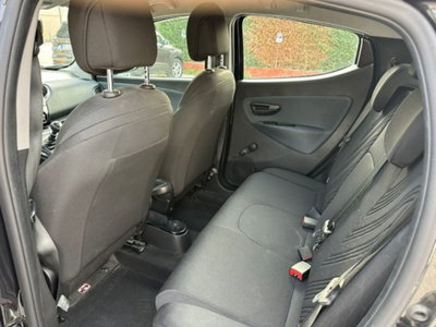Lancia Ypsilon 1.0 FireFly 5 porte S&S Hybrid Gold Plus (6)