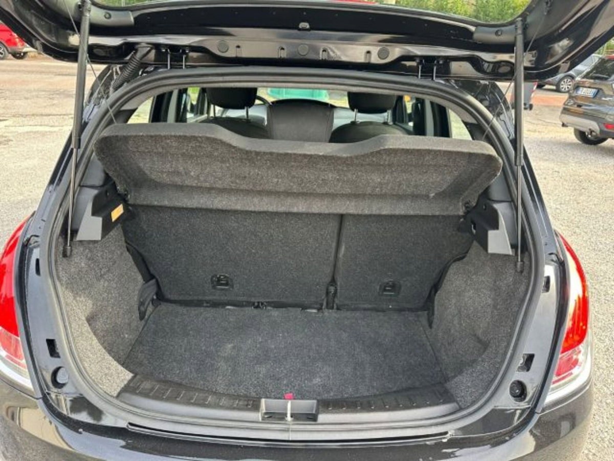 Lancia Ypsilon 1.0 FireFly 5 porte S&S Hybrid Gold Plus (7)
