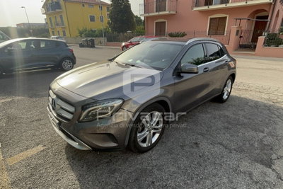 Mercedes-Benz GLA SUV 200 CDI Automatic 4Matic Executive (3)