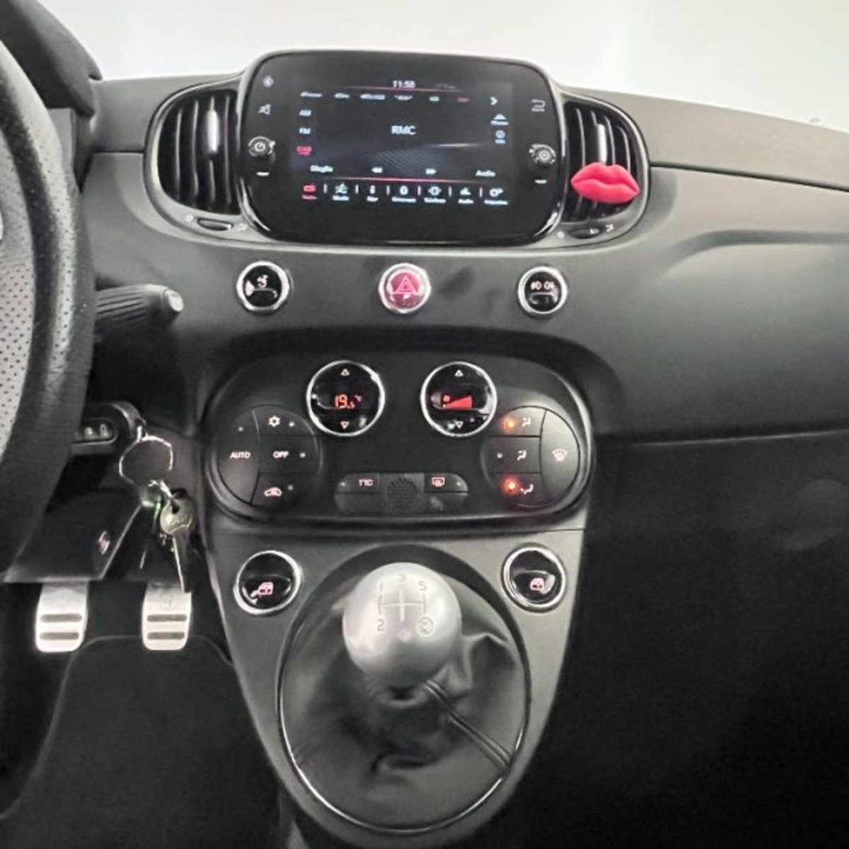 Abarth 695 695 1.4 Turbo T-Jet 180 CV Tributo 131 Rally (13)