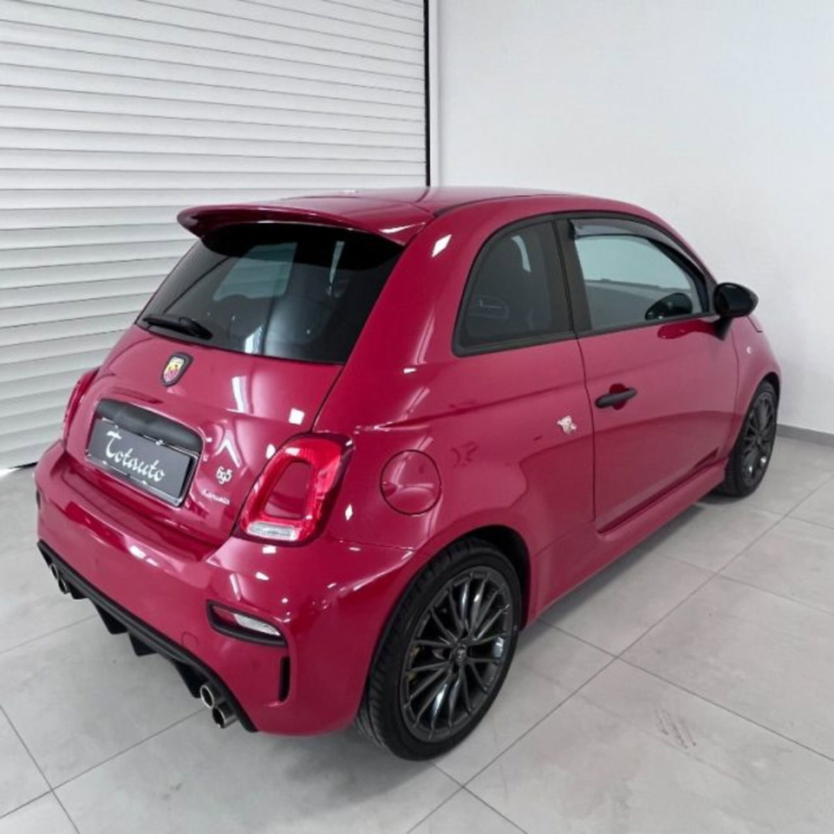 Abarth 695 695 1.4 Turbo T-Jet 180 CV Tributo 131 Rally (8)