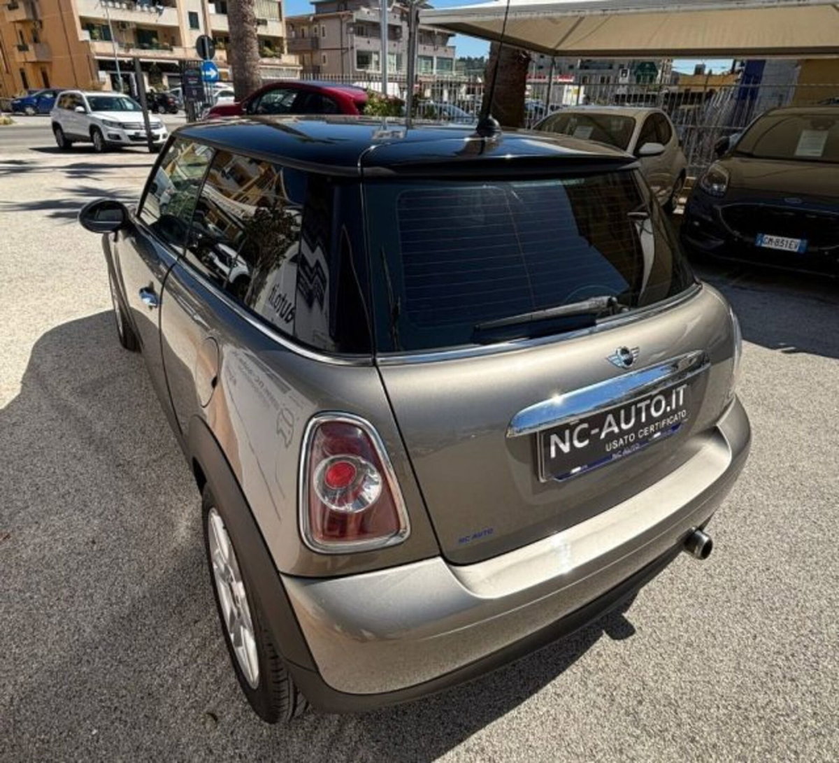 MINI Mini 1.6 16V One D (13)