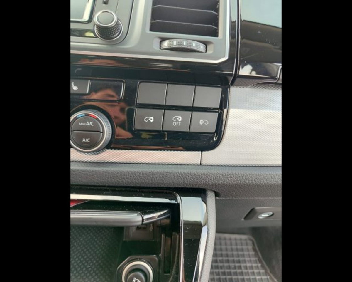 Volkswagen Multivan 2.0 tdi Style 150cv dsg 7p.ti (15)