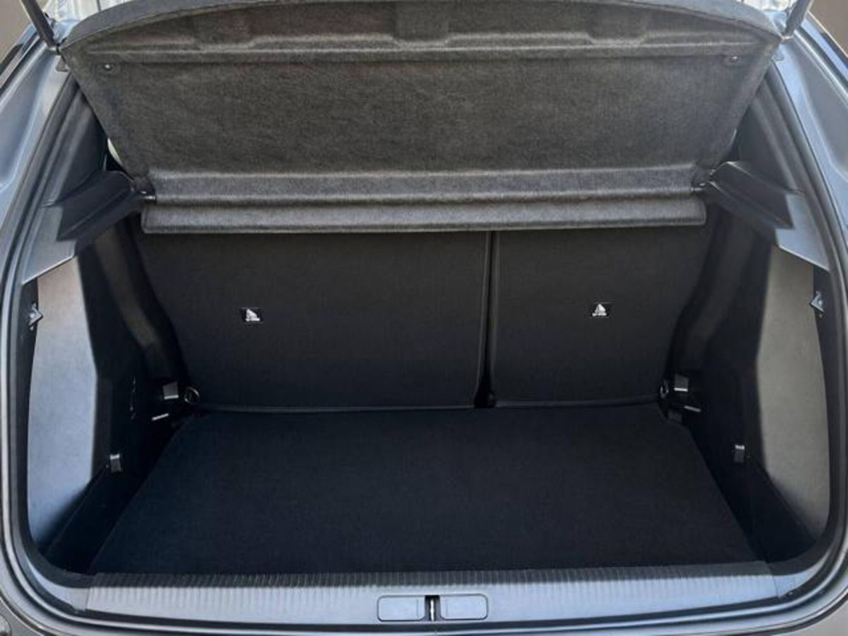 Peugeot 2008 1.2 hybrid Allure 145cv e-dcs6 (7)