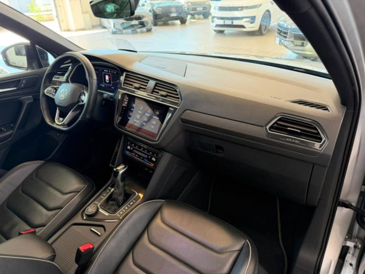 Volkswagen Tiguan Allspace 2.0 TDI 200 CV SCR DSG 4MOTION R-Line (9)