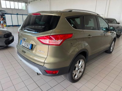 Ford Kuga 2.0 TDCI 140 CV 4WD Titanium (6)