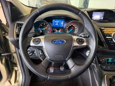 Ford Kuga 2.0 TDCI 140 CV 4WD Titanium (9)