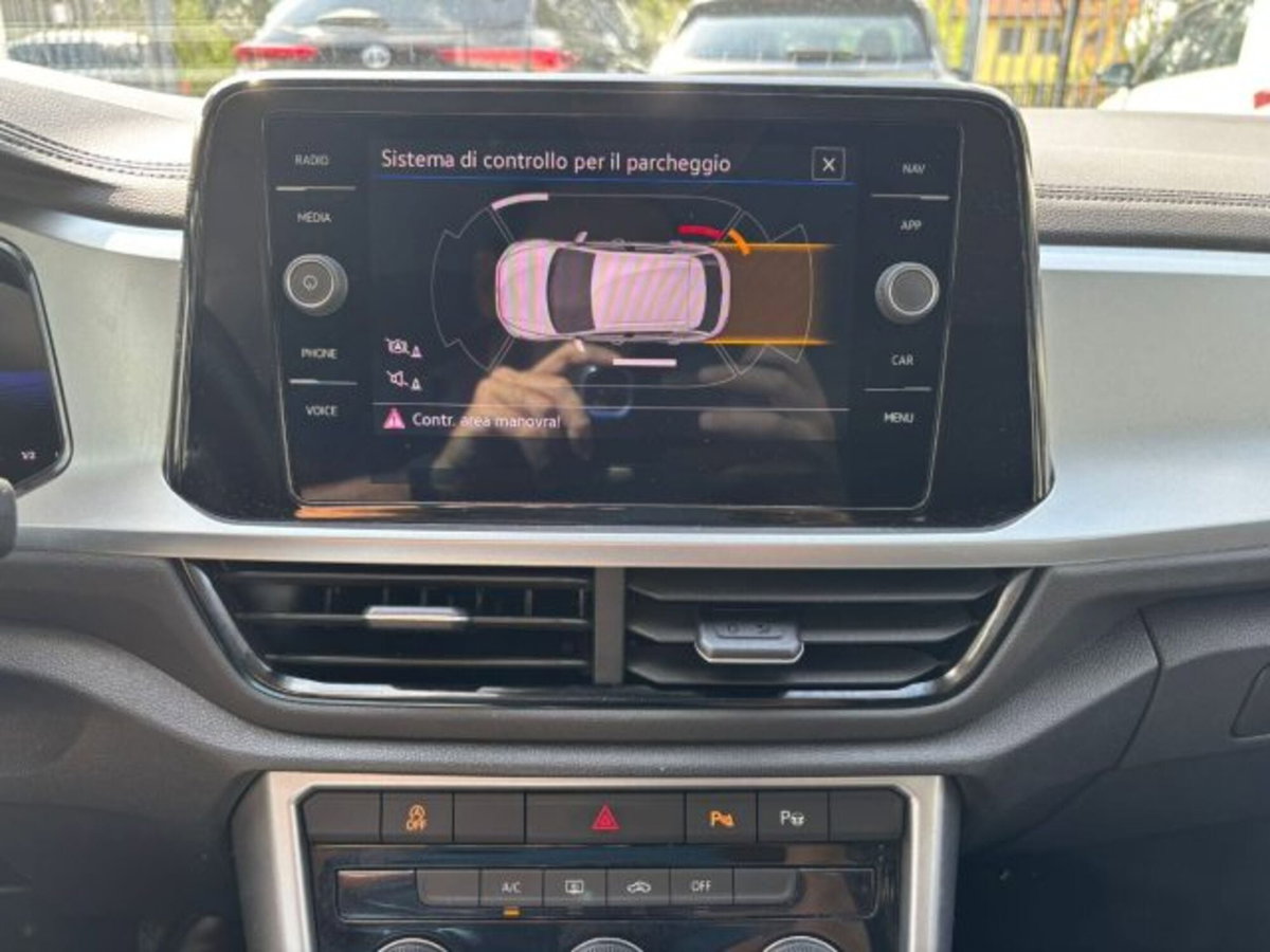 Volkswagen T-Roc 1.0 tsi Edition 110cv (13)