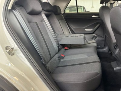 Volkswagen T-Roc 1.0 tsi Edition 110cv (15)