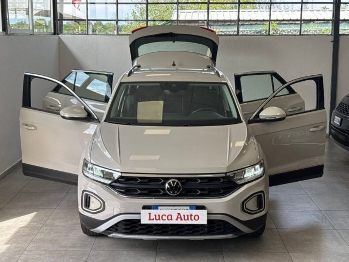 Volkswagen T-Roc 1.0 tsi Edition 110cv (2)