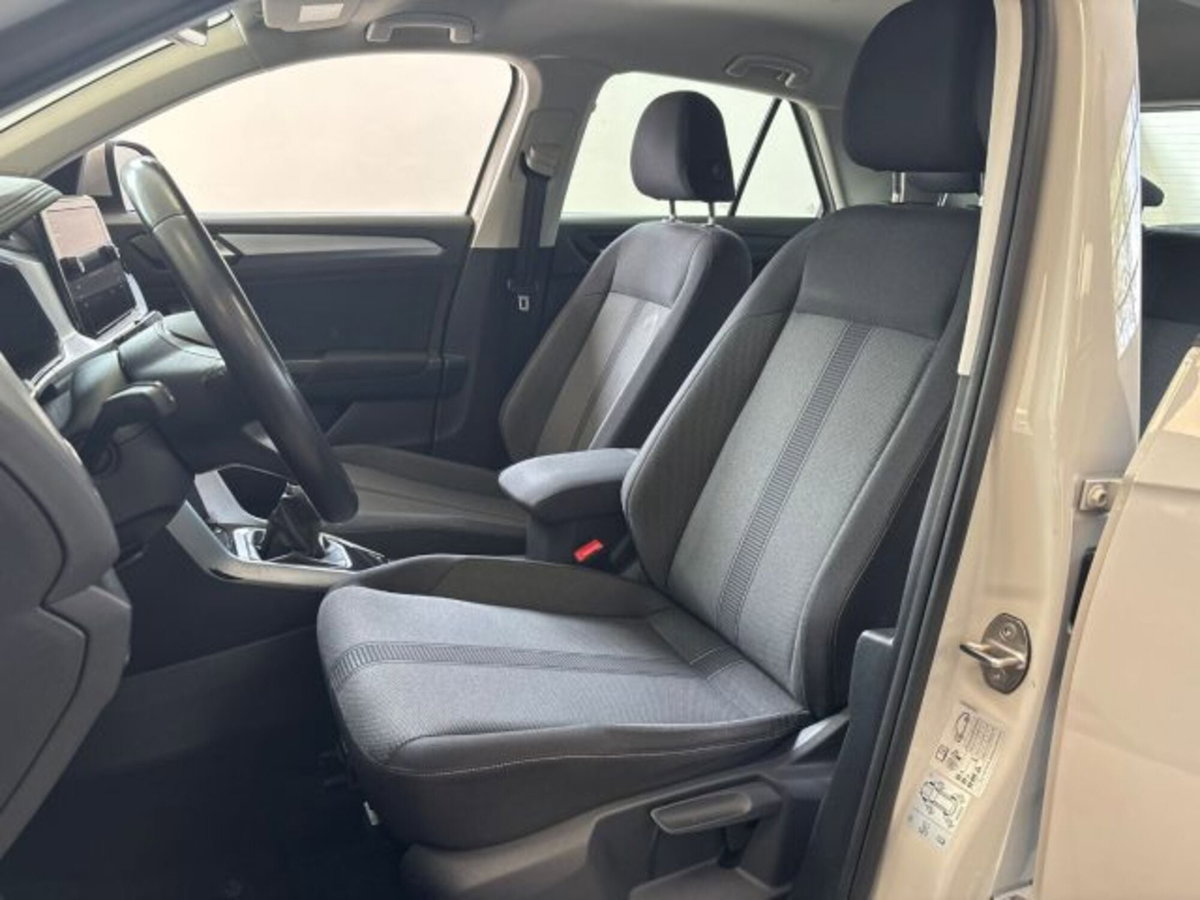Volkswagen T-Roc 1.0 tsi Edition 110cv (8)