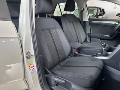 Volkswagen T-Roc 1.0 tsi Edition 110cv (9)
