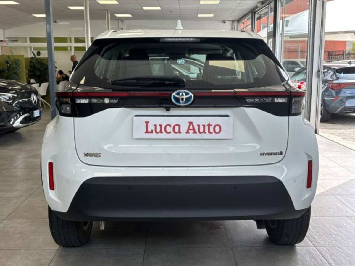 Toyota Yaris Cross 1.5h GR Sport Black Sky fwd 116cv e-cvt (5)