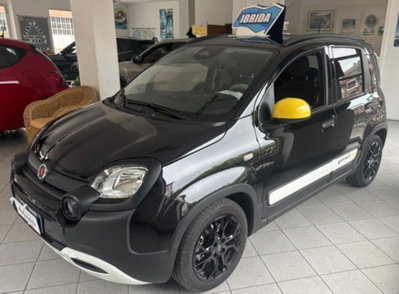 Fiat Panda Cross 1.0 firefly hybrid Cross s&s 70cv 5p.ti usata